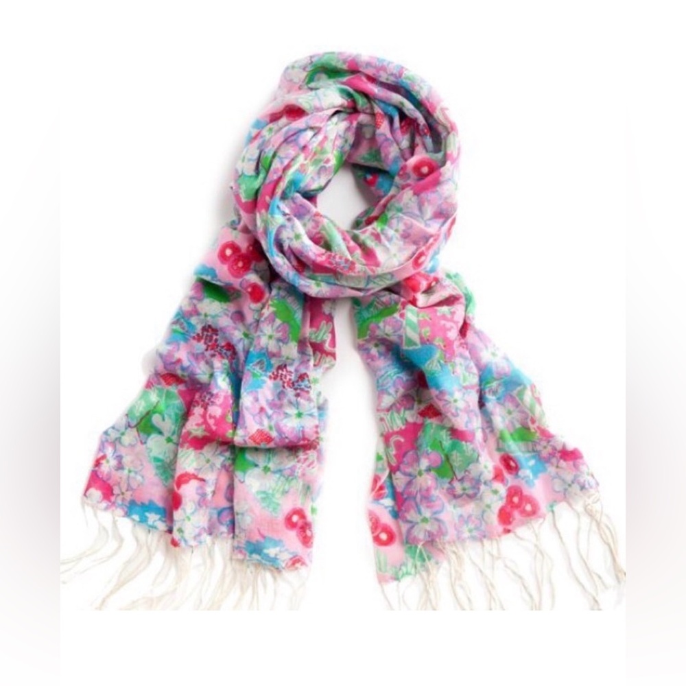Lily Pulitzer NC Murfee Scarf. Excellent condition. HTF. Limited Edition.